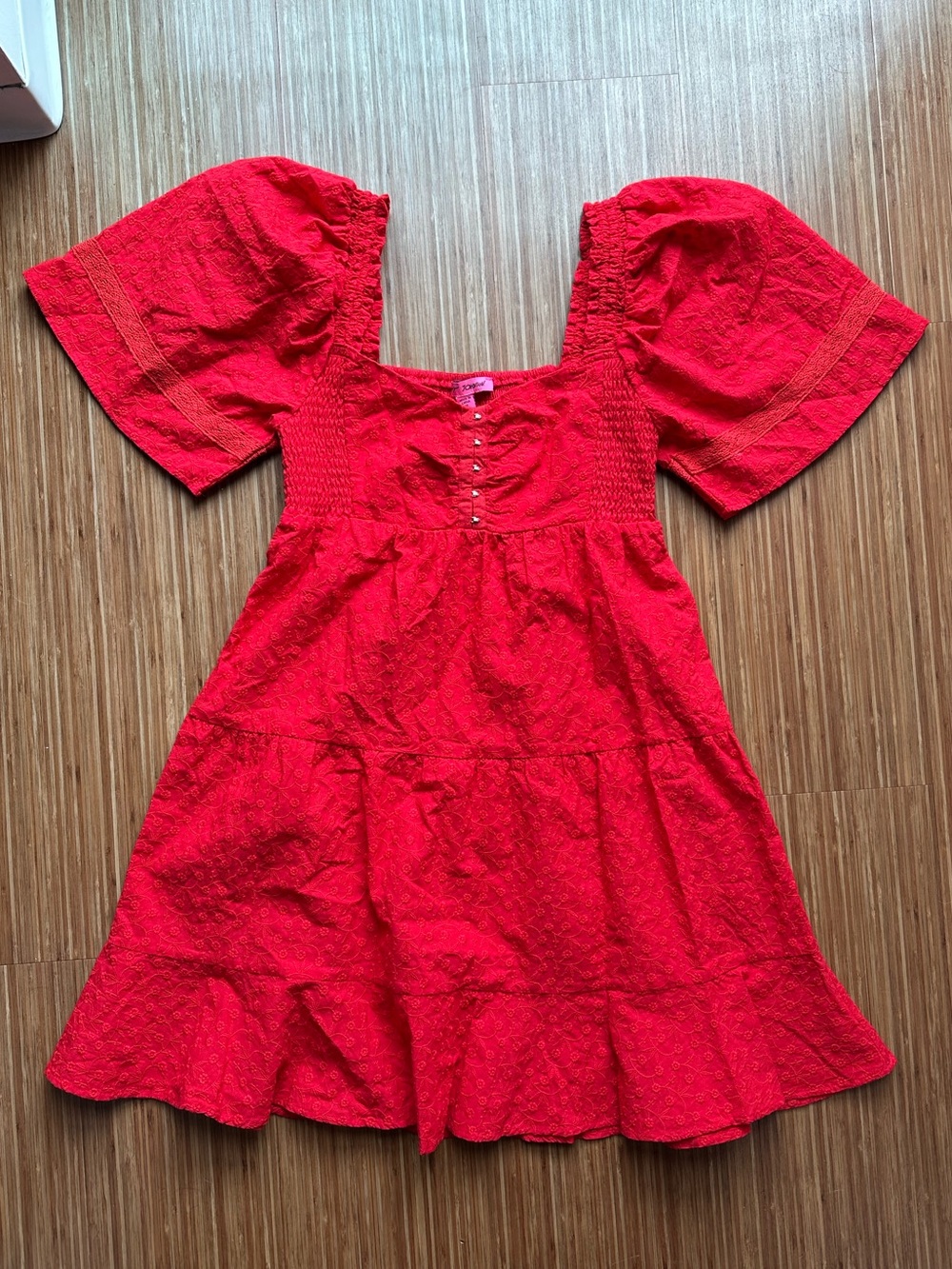 Betsey Johnson True Red Smocked Puff Sleeve Dress New without tags, Medium